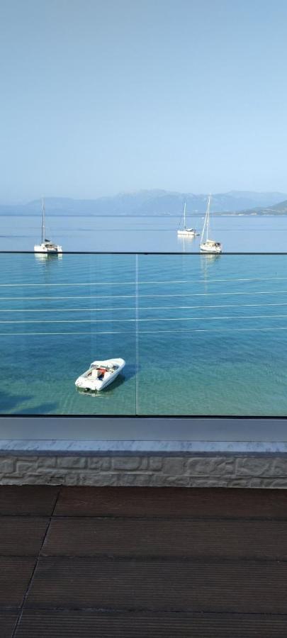 By The Sea - Paleros Villa Exterior photo